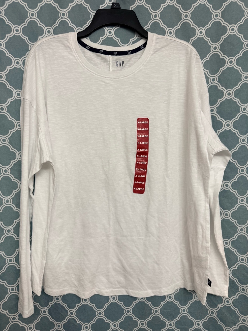 GAP White Crew Neck Long Sleeve Tee